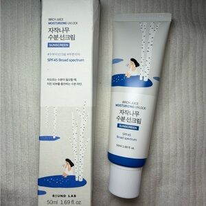 Round Lab Birch Juice Moisturizing Sunscreen SPF45 (50 ml)